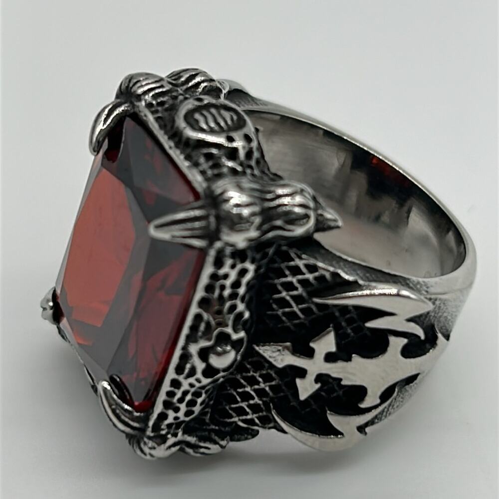 Men's Ring With Red Zirconia Size 12 NWT - Picture 2 of 8